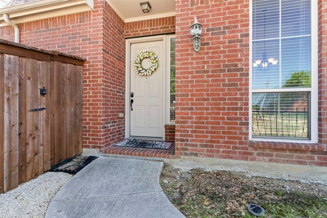 2476 Deer Run, Lewisville, TX 75067