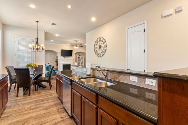 2476 Deer Run, Lewisville, TX 75067