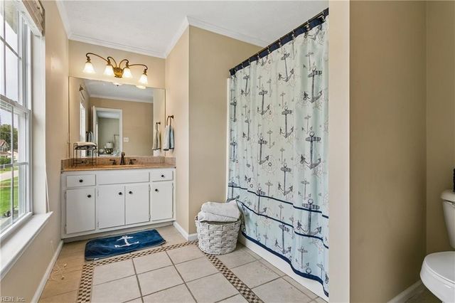 22 Scotland RD, Hampton, VA 23663