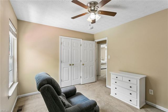 22 Scotland RD, Hampton, VA 23663