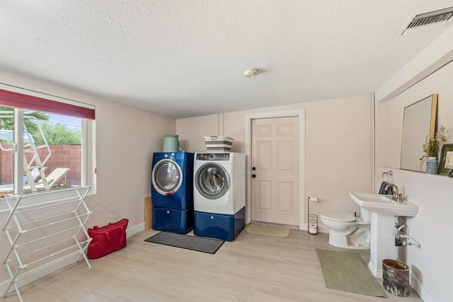 2234 N 74th Way, Scottsdale, AZ 85257