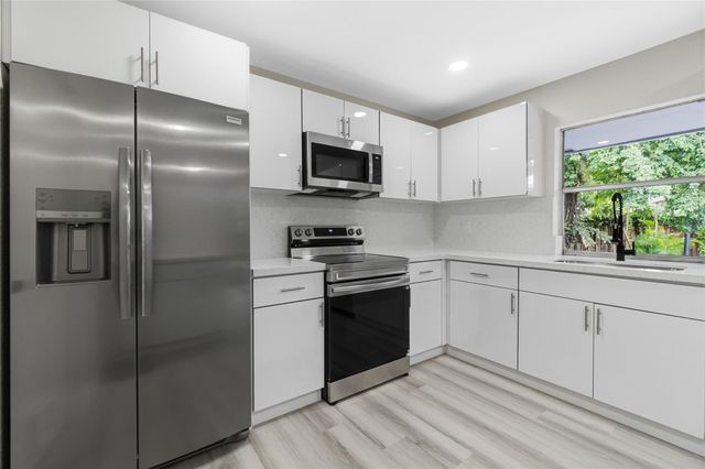 1164 NW 45th Ter, Lauderhill, FL 33313