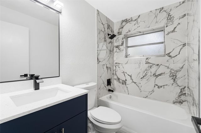 1164 NW 45th Ter, Lauderhill, FL 33313