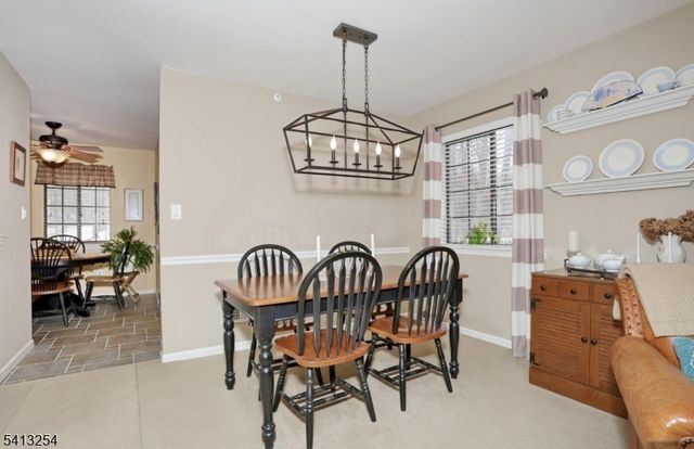 302 Mark Twain Way, Mahwah Twp., NJ 07430