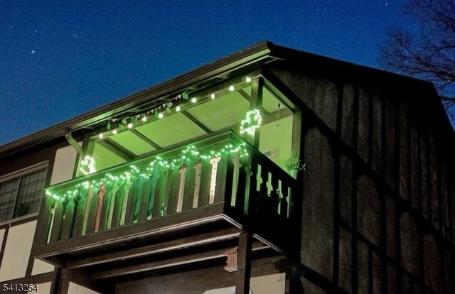 302 Mark Twain Way, Mahwah Twp., NJ 07430