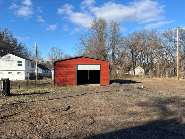 426 E Clark, Augusta, KS 67010