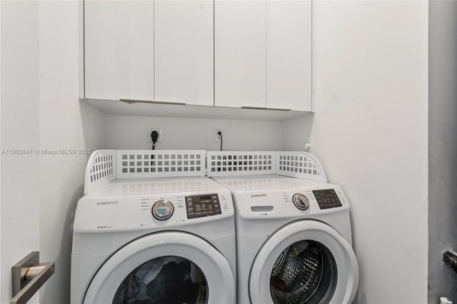 909 NE 16th Ter 4, Fort Lauderdale, FL 33304