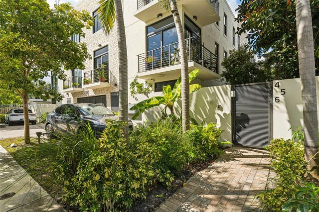 909 NE 16th Ter 4, Fort Lauderdale, FL 33304