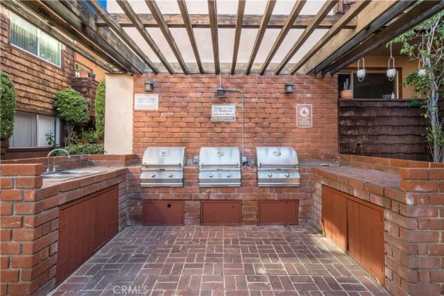 5403 Newcastle Avenue 12, Encino, CA 91316