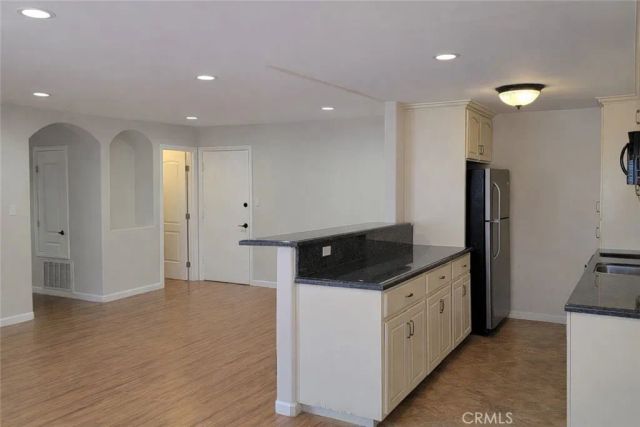 5403 Newcastle Avenue 12, Encino, CA 91316