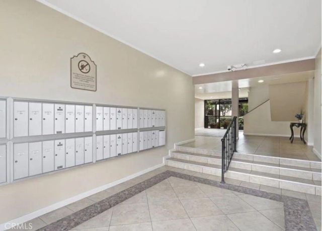5403 Newcastle Avenue 12, Encino, CA 91316