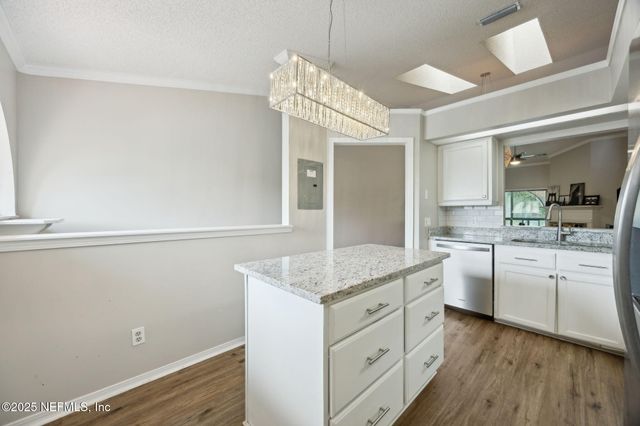 3809 LAVISTA Circle, 229, Jacksonville, FL 32217