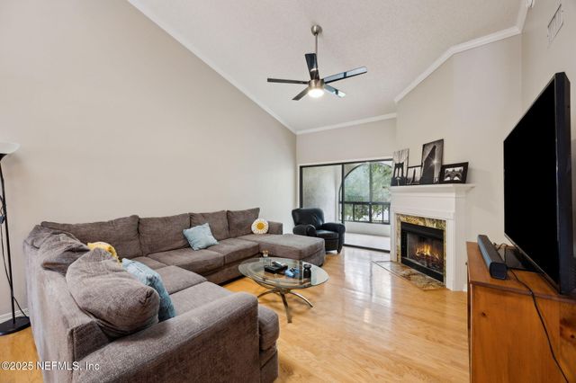 3809 LAVISTA Circle, 229, Jacksonville, FL 32217