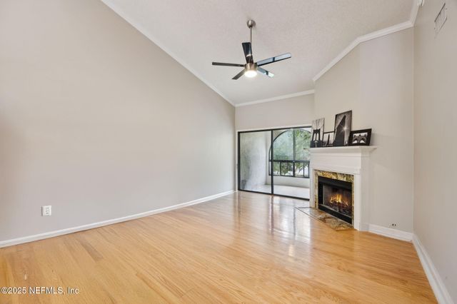 3809 LAVISTA Circle, 229, Jacksonville, FL 32217