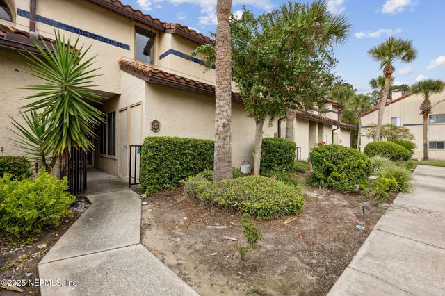 3809 LAVISTA Circle, 229, Jacksonville, FL 32217