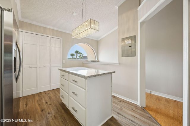 3809 LAVISTA Circle, 229, Jacksonville, FL 32217