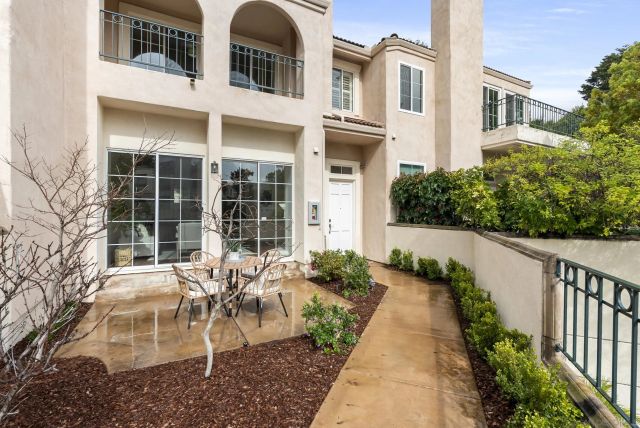 5123 Renaissance Ave C, San Diego, CA 92122