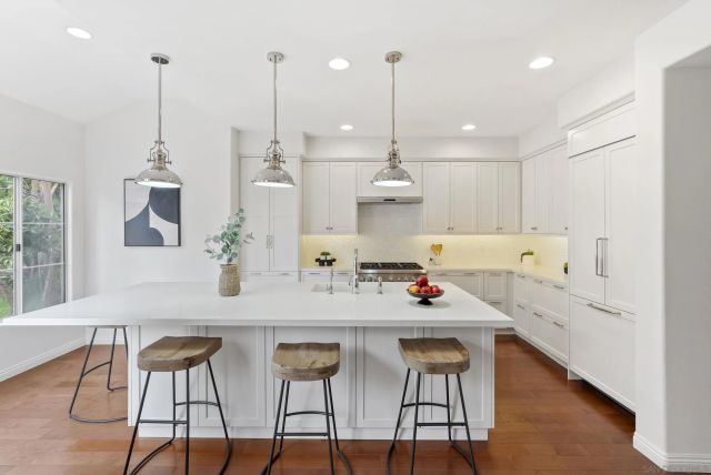 5123 Renaissance Ave C, San Diego, CA 92122