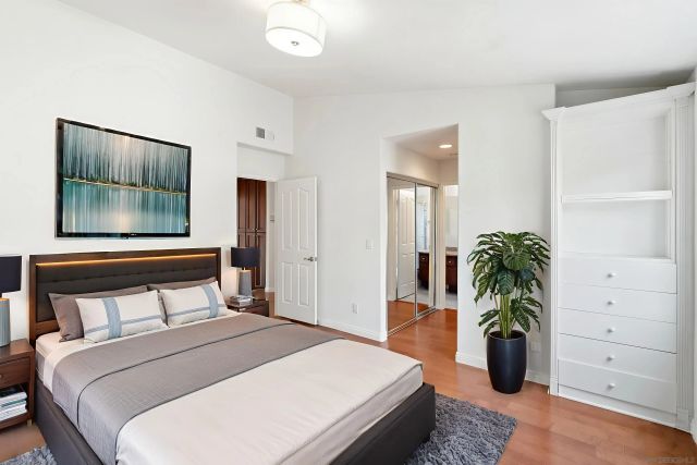 5123 Renaissance Ave C, San Diego, CA 92122