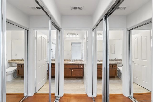 5123 Renaissance Ave C, San Diego, CA 92122