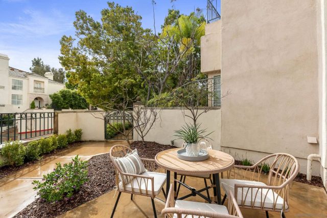 5123 Renaissance Ave C, San Diego, CA 92122