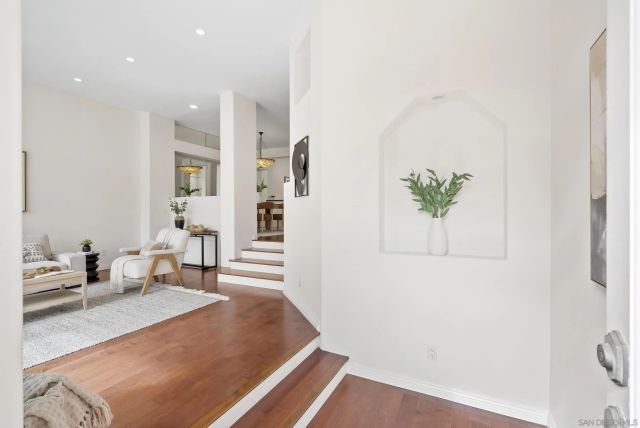 5123 Renaissance Ave C, San Diego, CA 92122