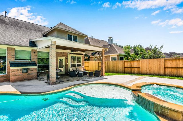 13506 Schumann Trail, Sugar Land, TX 77498