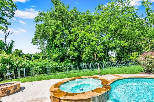 13506 Schumann Trail, Sugar Land, TX 77498