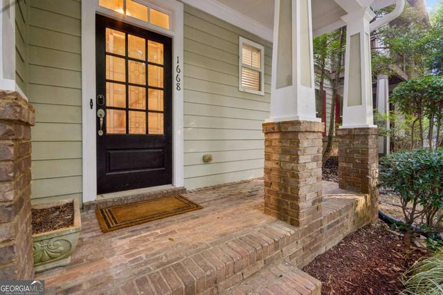 1668 Habershal Road 28, Atlanta, GA 30318