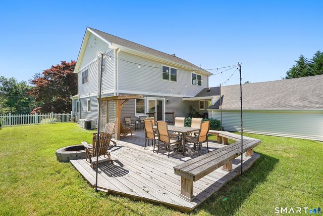 516 Stillwater Road, Stamford, CT 06902