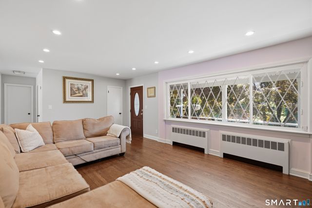 516 Stillwater Road, Stamford, CT 06902