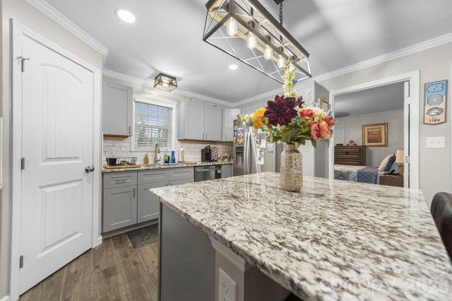 211 E Ohio Avenue, Bessemer City, NC 28016