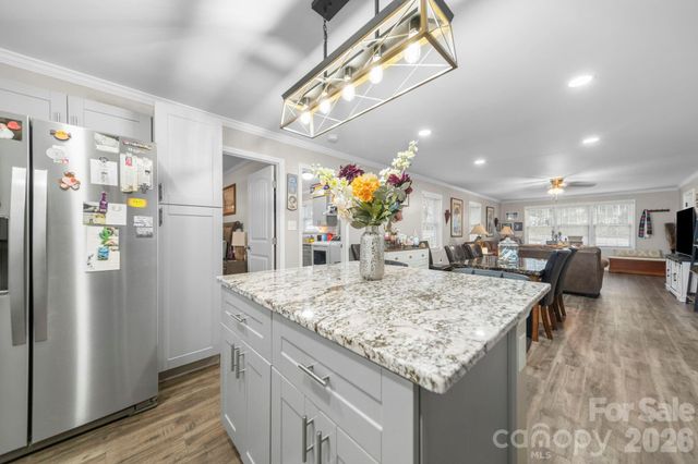 211 E Ohio Avenue, Bessemer City, NC 28016