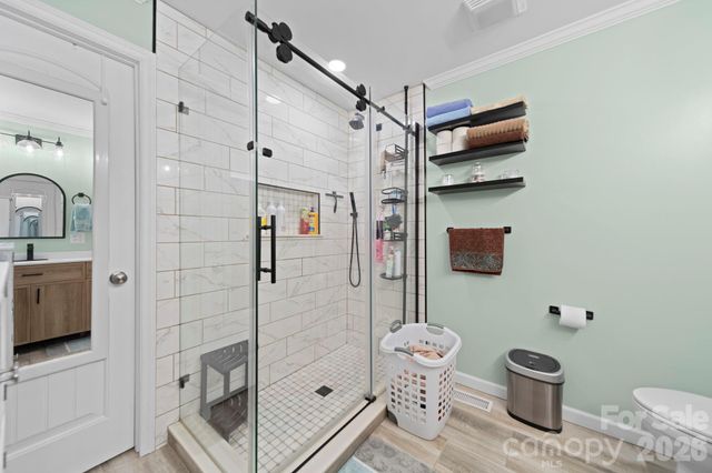 211 E Ohio Avenue, Bessemer City, NC 28016