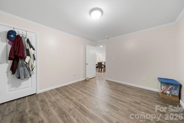 211 E Ohio Avenue, Bessemer City, NC 28016