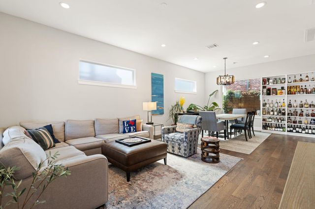 807 Nicholson Street, Houston, TX 77007