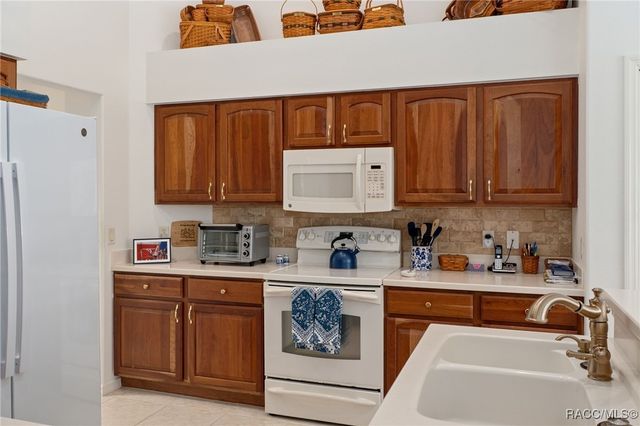 2786 N Canterbury Lake Drive, Hernando, FL 34442