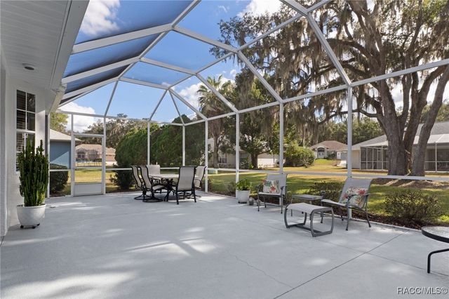 2786 N Canterbury Lake Drive, Hernando, FL 34442