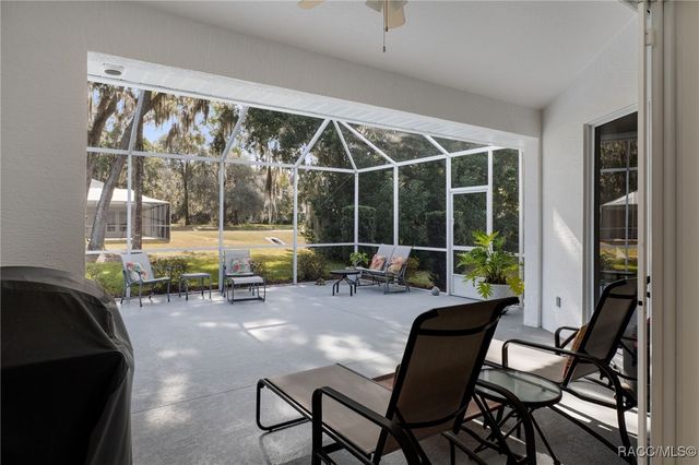 2786 N Canterbury Lake Drive, Hernando, FL 34442