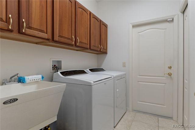 2786 N Canterbury Lake Drive, Hernando, FL 34442