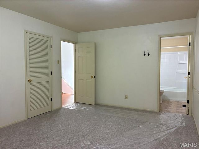 100 Conway Cove Drive, Chesterfield, MO 63017