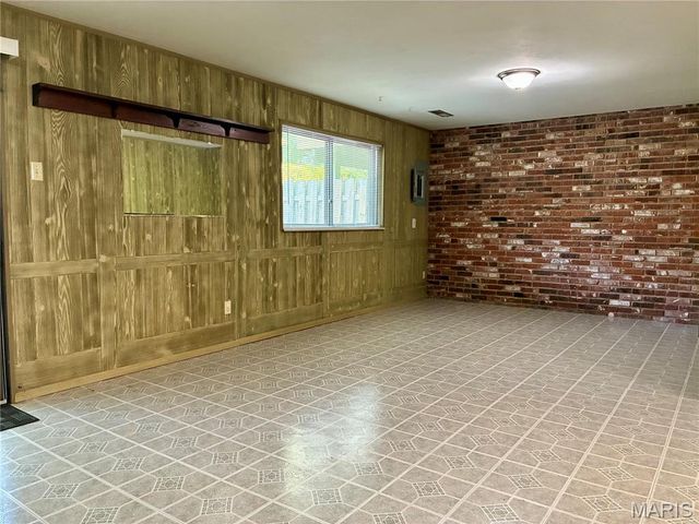 100 Conway Cove Drive, Chesterfield, MO 63017