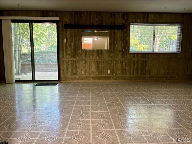 100 Conway Cove Drive, Chesterfield, MO 63017