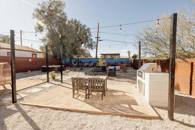 62004 Sunburst Circle, Joshua Tree, CA 92252