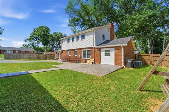 6701 Oleander CIR, Roanoke, VA 24019