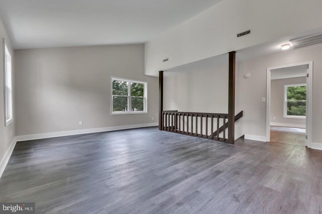 519 LINTON HILL RD, Newtown, PA 18940