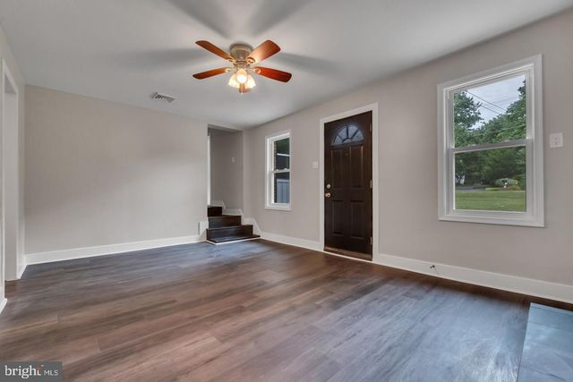 519 LINTON HILL RD, Newtown, PA 18940