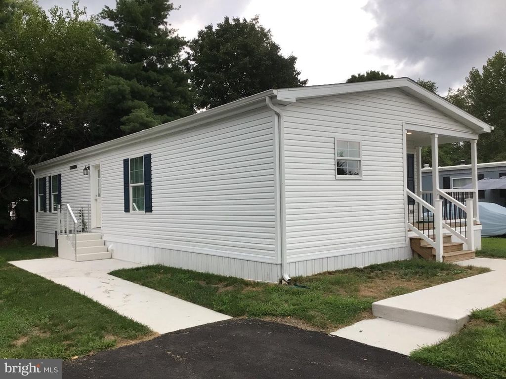 5102 GALEN DR, MORRISVILLE, PA 19067 — photo 2