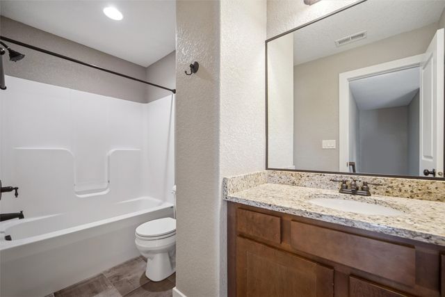 961 Bridgeview Street, Polk City, IA 50226