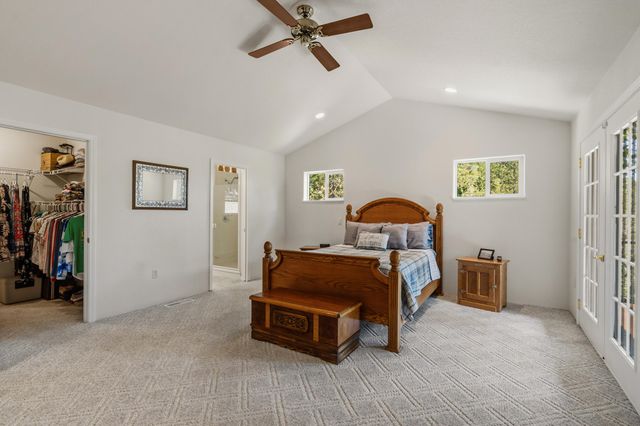 622 Schieffelin Gulch Road, Gold Hill, OR 97525
